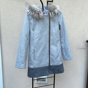 Aqua Girls wool blend dress coat. Faux fur hood. Size XL
